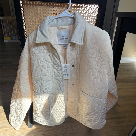 NWT Sold Out Free Assembly Quilted Collar Jacket in Cream - Picture 2 of 7